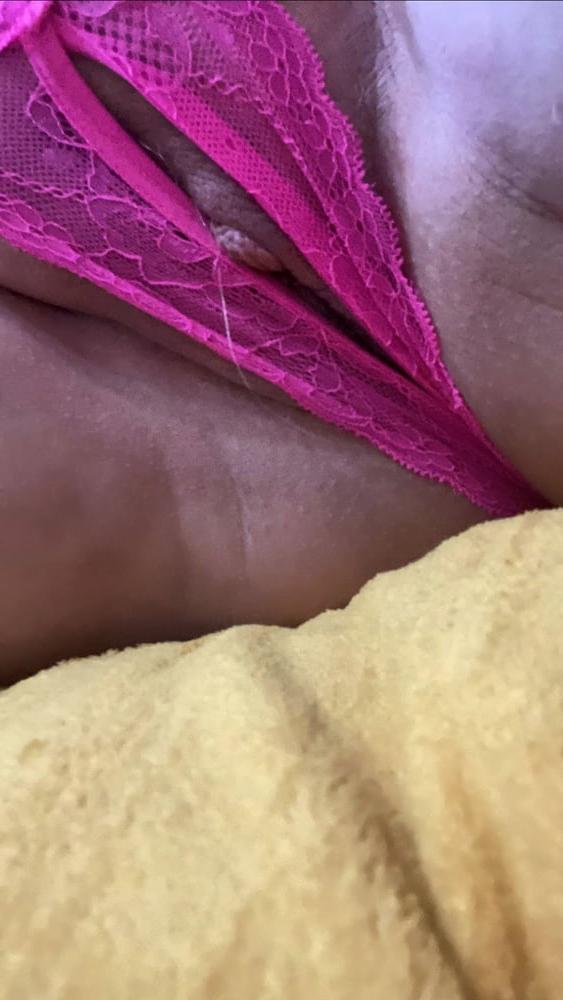 24P Pam Chubby Big Tits Slag Spreads Her Cunt 16
