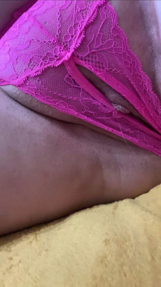 24P Pam Chubby Big Tits Slag Spreads Her Cunt 16