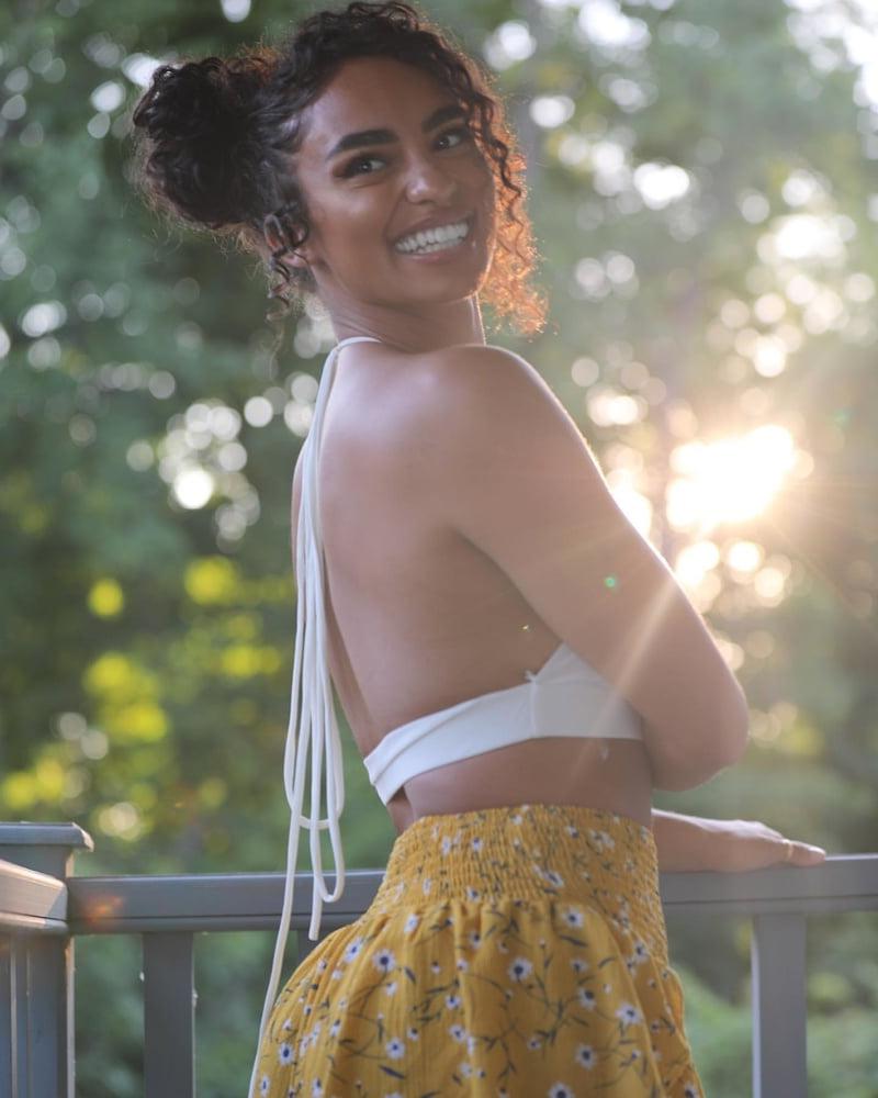 25P Caribbean Queen Erikah