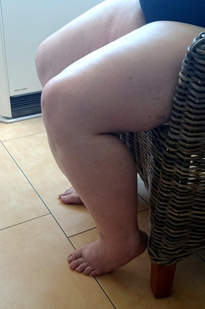 25P Sexy &amp; Chubby Legs 17