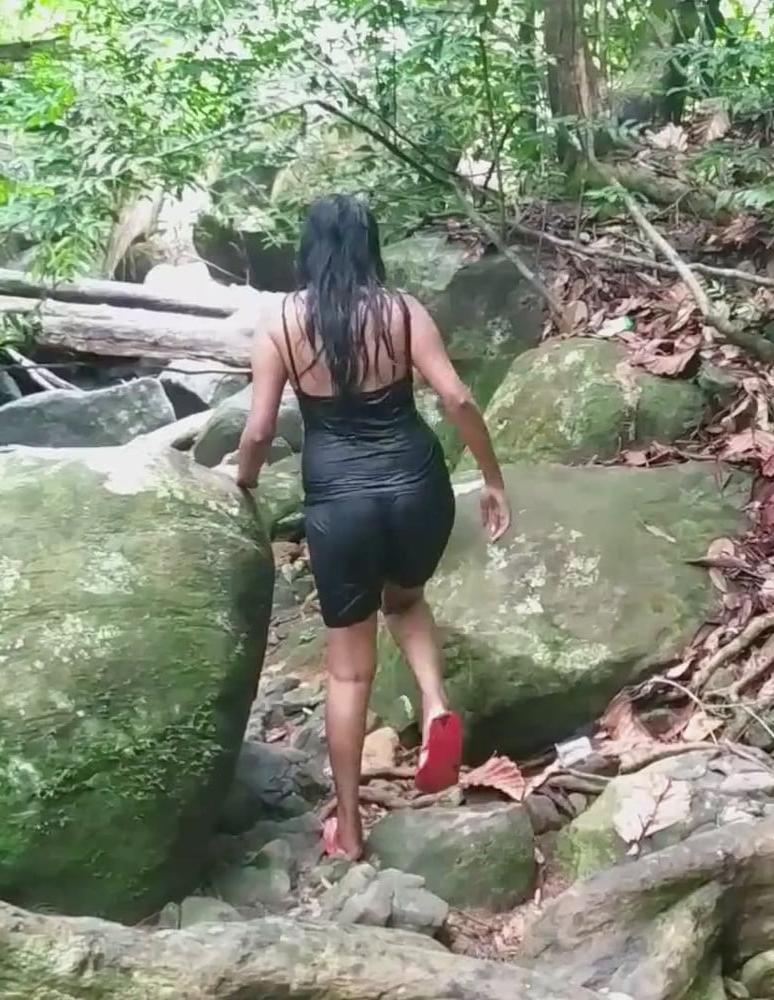 6P sri lankan jungle girl.non nude