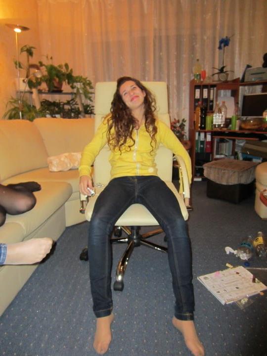 25P candid nylon feet  Facebook 2