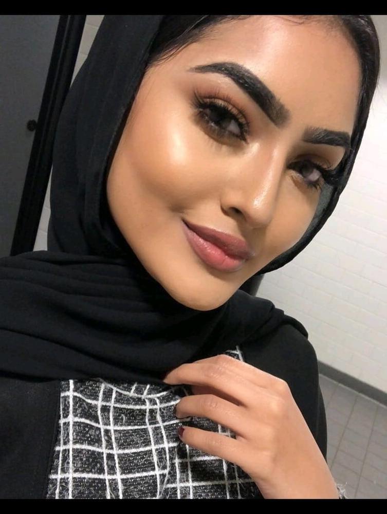 18P Hottest Bangladeshi bitch