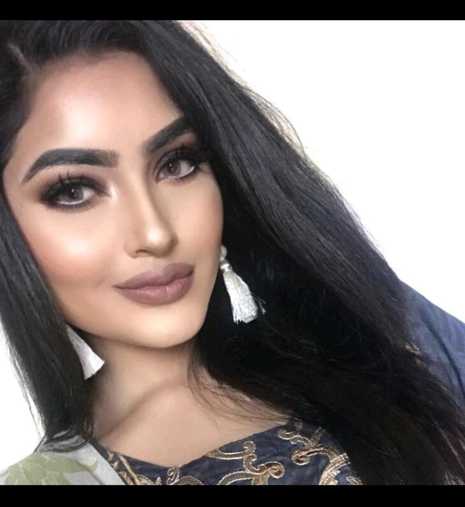 18P Hottest Bangladeshi bitch