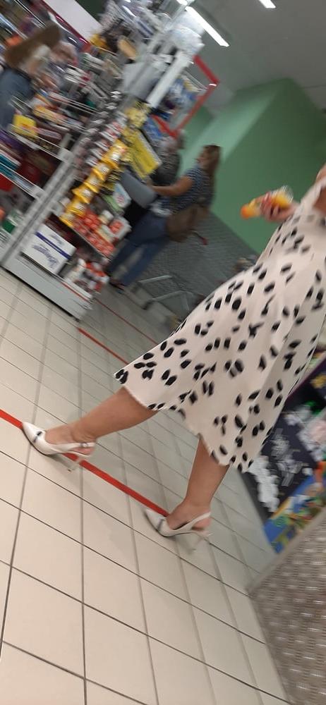 10P Curvy chubby legs