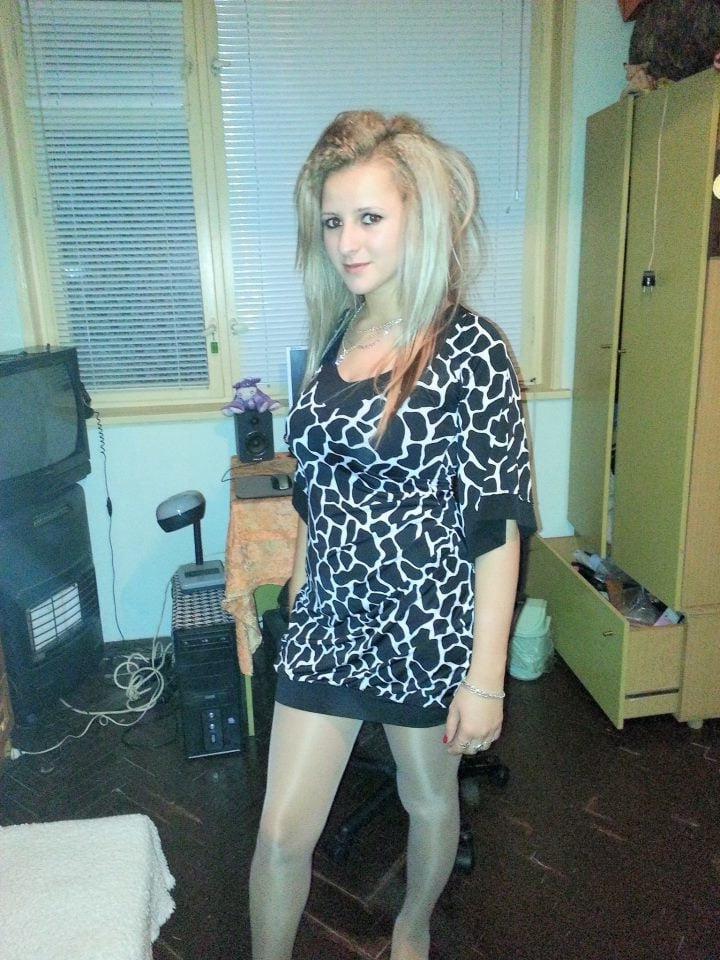 25P candid nylon feet  Facebook 3