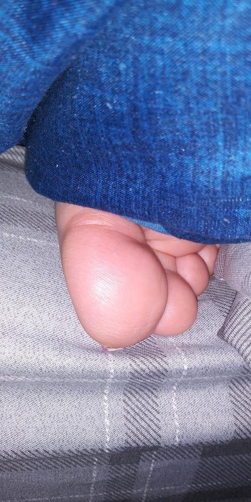 25P Wife's pretty feet