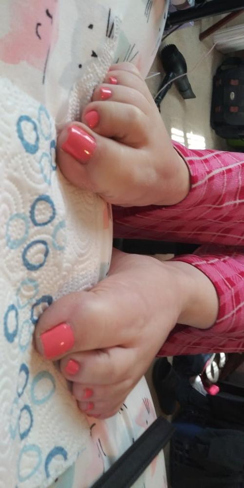 25P Wife's pretty feet