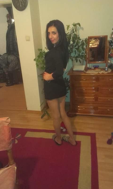 25P candid nylon feet  Facebook 5
