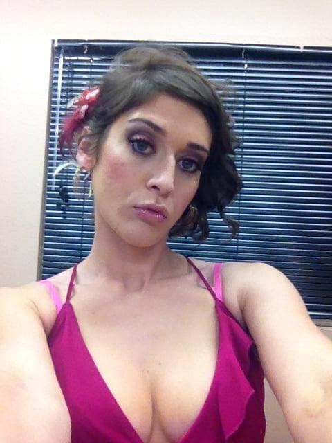 25P Lizzy Caplan cute woman