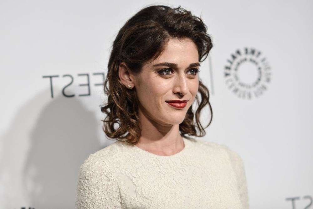 25P Lizzy Caplan cute woman