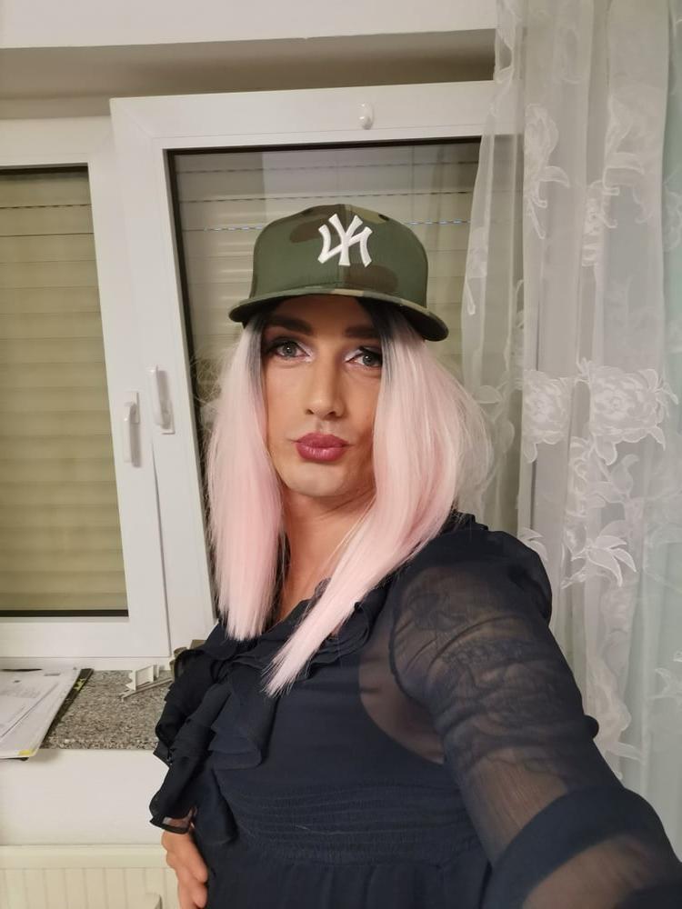 24P Geile bitch