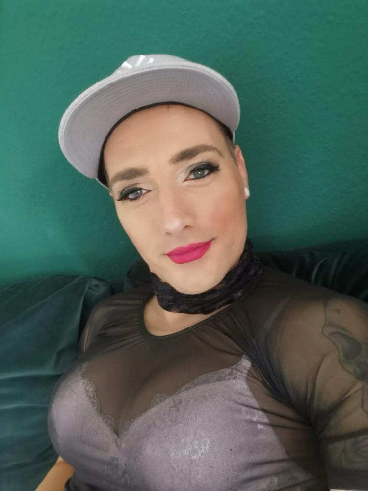 24P Geile bitch