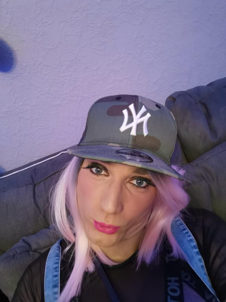 24P Geile bitch