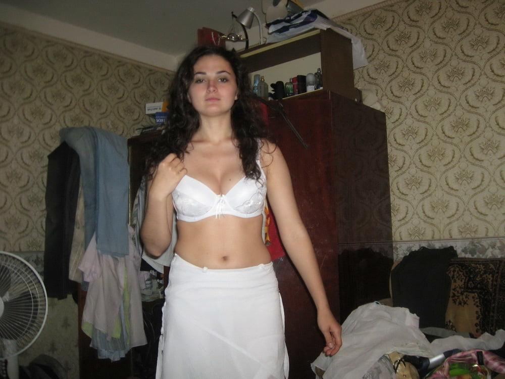 25P Cute Curly Amateur