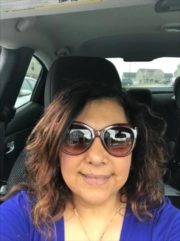 8P Sexy Chubby Latin mature