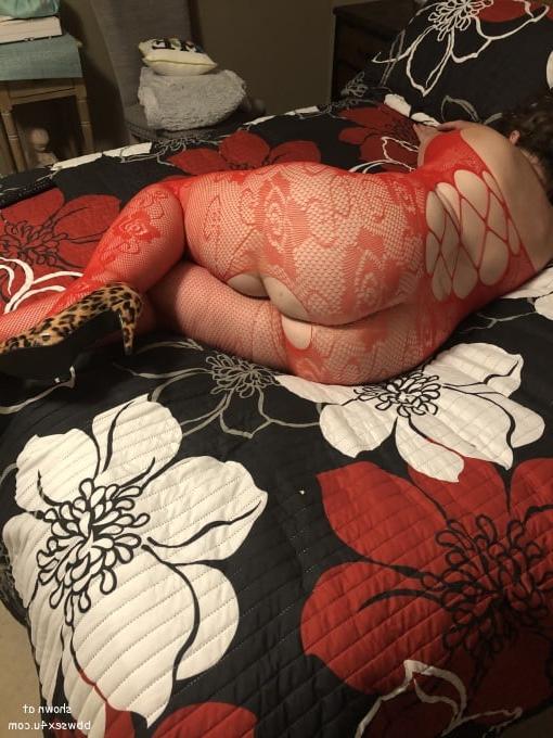 18P FUCKABLE CHUBBY MATURE