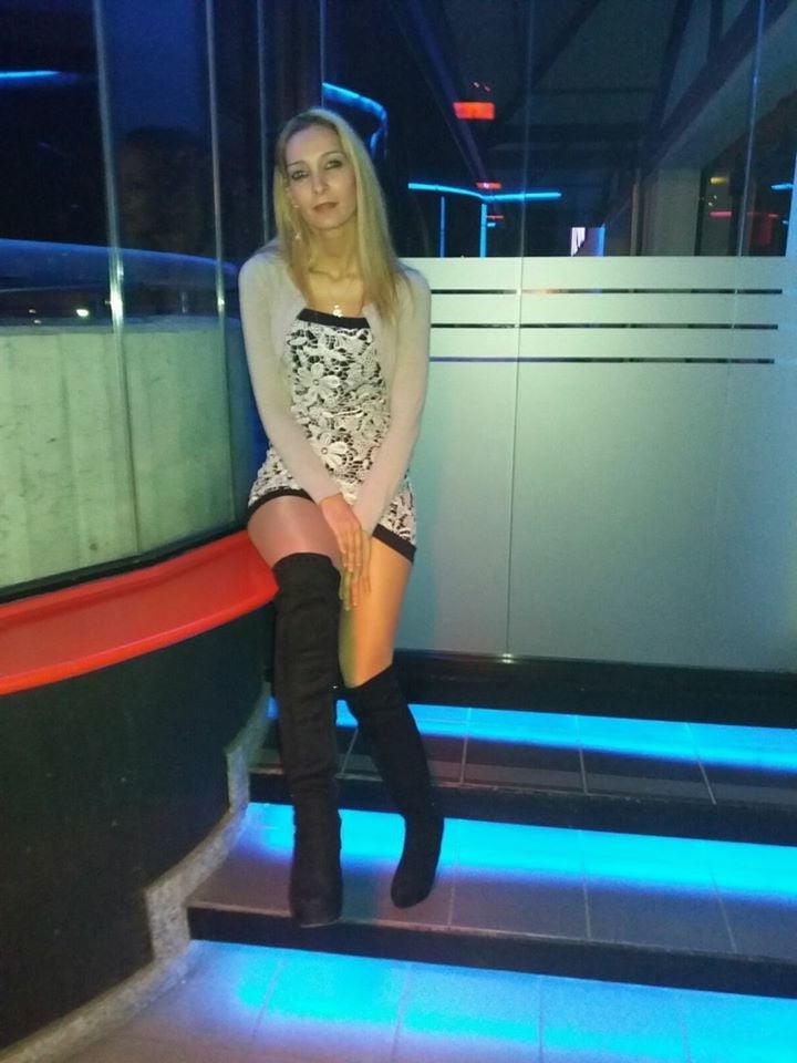 20P blonde bitch