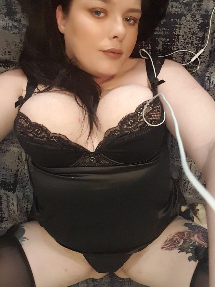8P Amber, sexy UK Chunky Slut