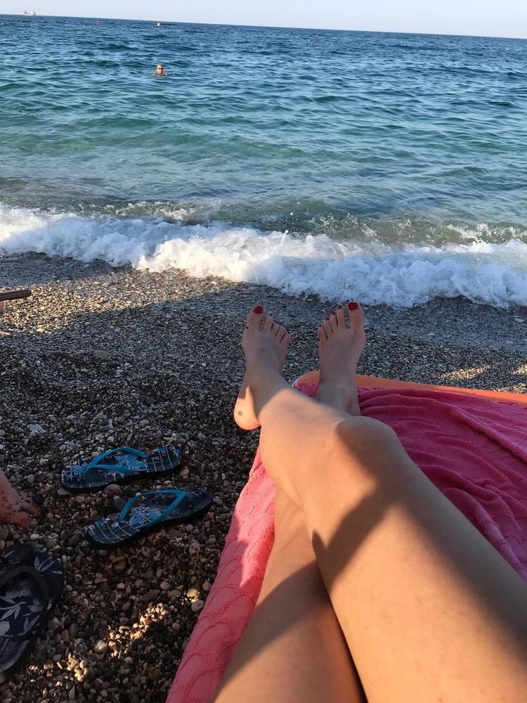 10P sexy turkish women's feet 9