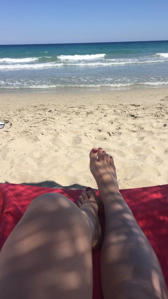 10P sexy turkish women's feet 9