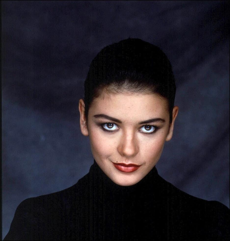 25P Classic Catherine Zeta-Jones