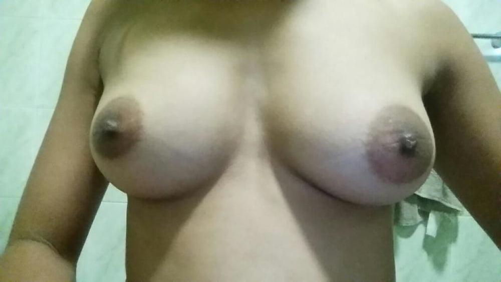 18P nice cute girl pussy &amp; boobs