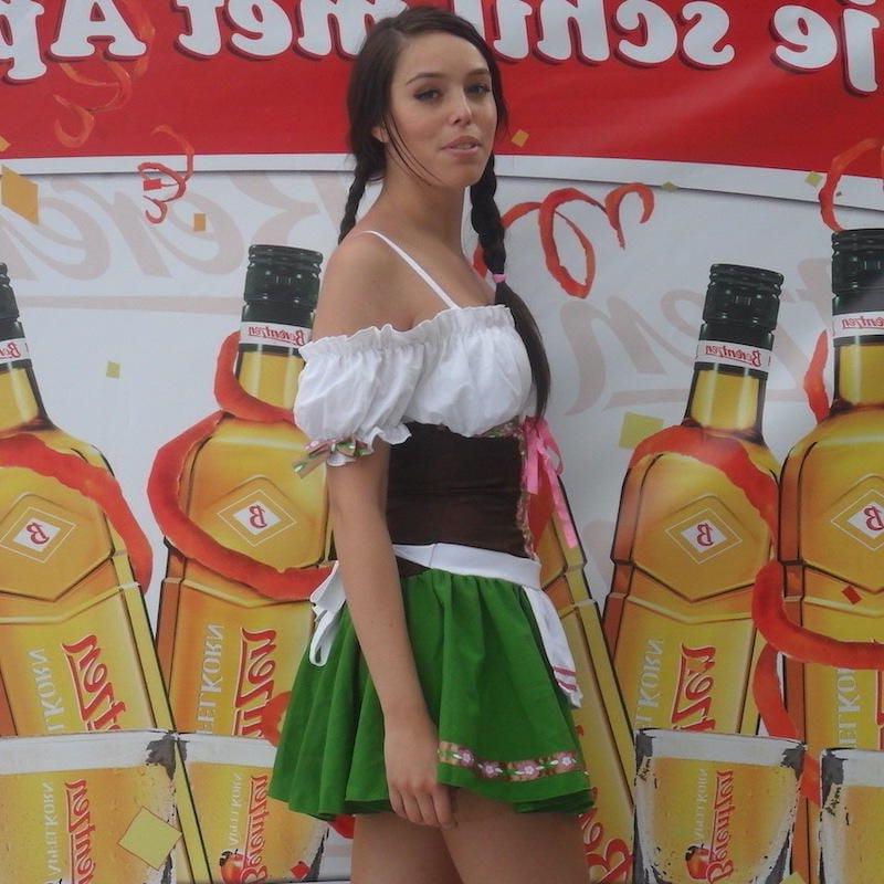 24P Model Bride