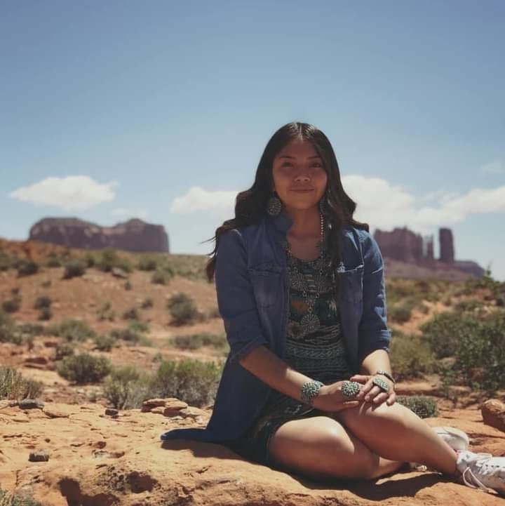8P Cute Navajo slut