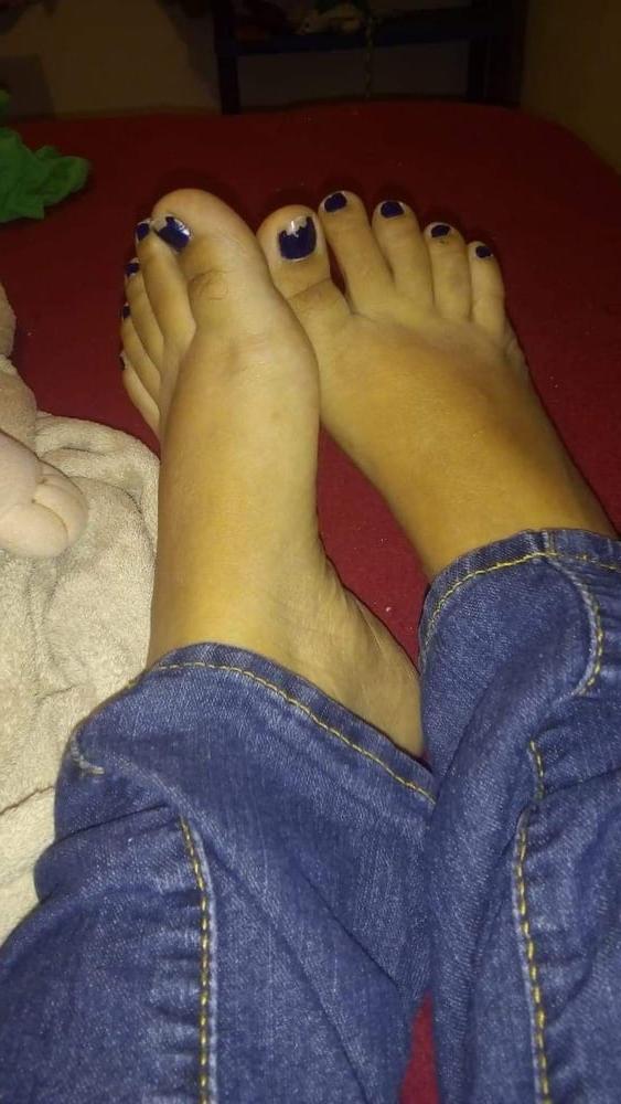 22P Maria feet 2