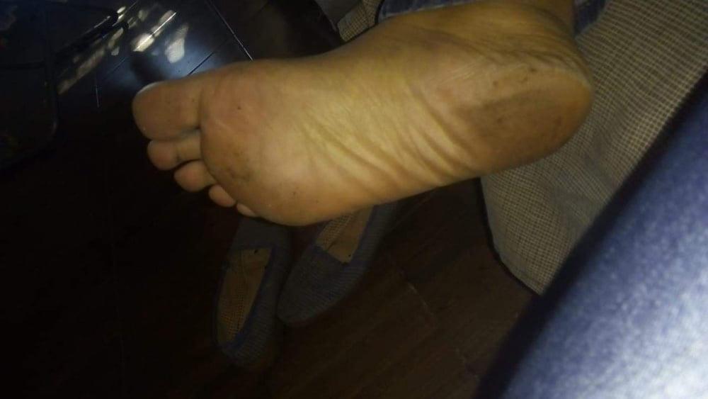 22P Maria feet 2