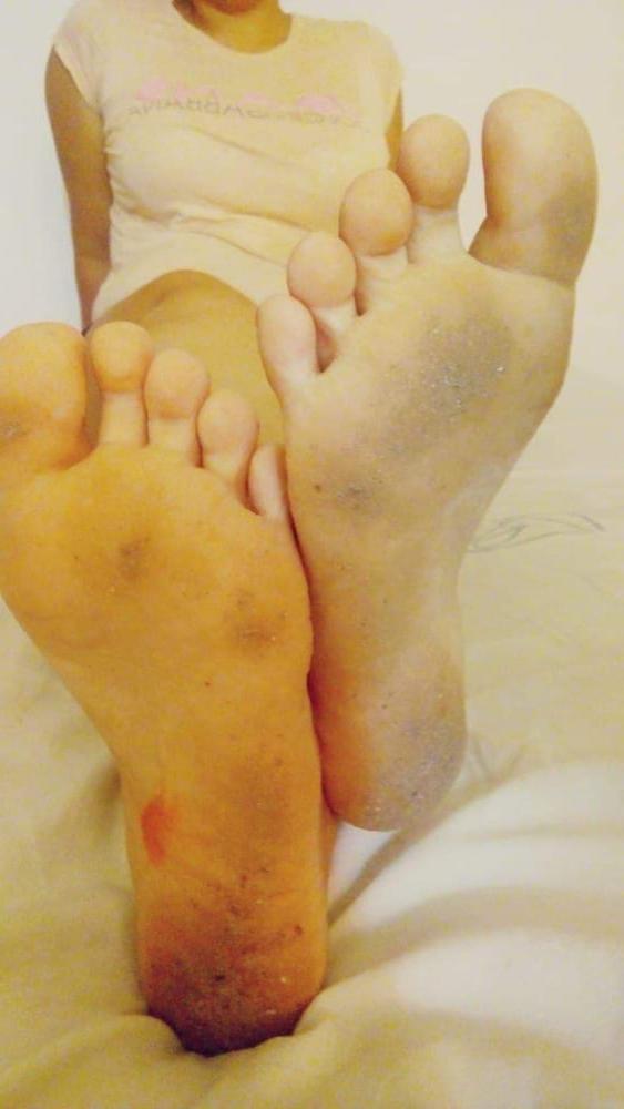22P Maria feet 2