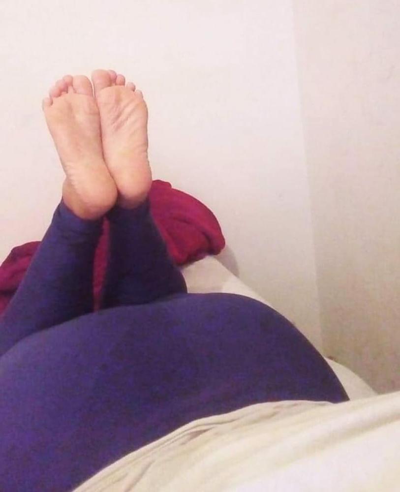 22P Maria feet 2