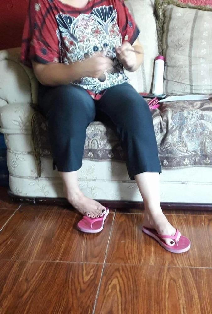 21P Mother in law feet