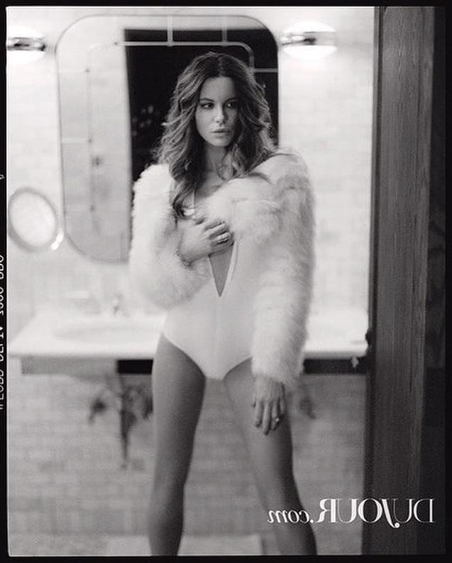 25P Kate Beckinsale cute woman.