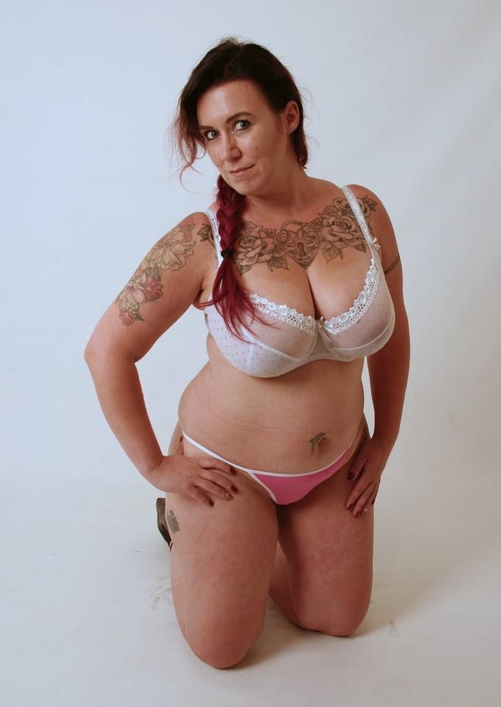 25P Emma, sexy UK Chunky MILF Slut