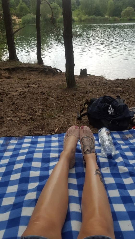 7P Tribute her sexy feet