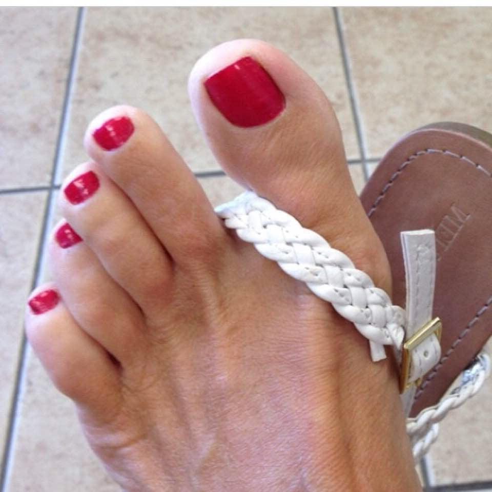 25P Real Pedicured Toes &amp; Feet