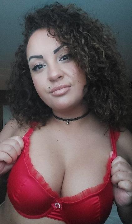 6P Monik Sexy Bitch