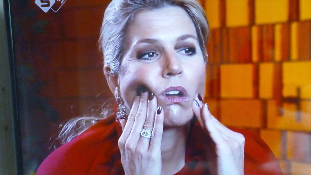 15P Silly faces queen MAXIMA on tv where i jerk of on many times