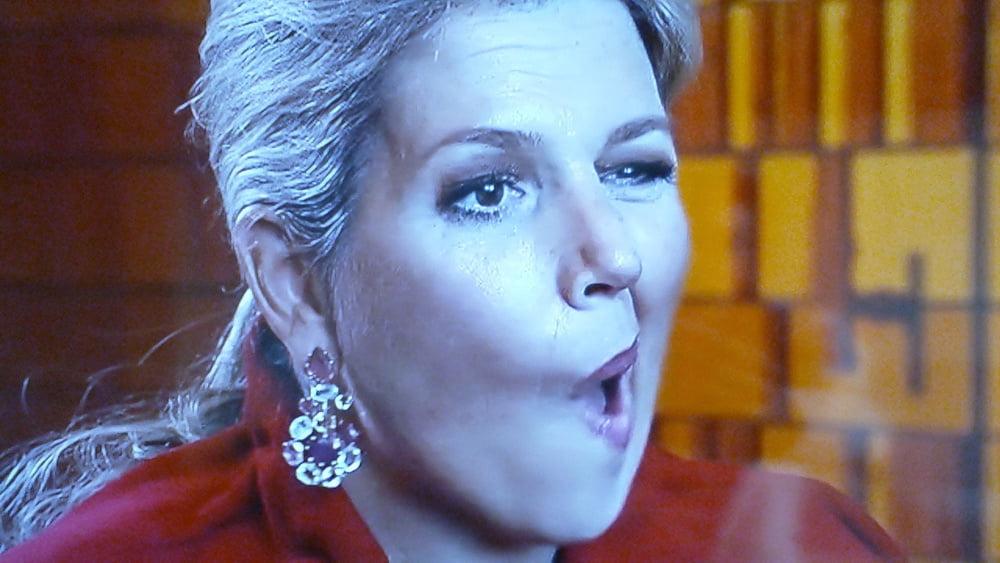 15P Silly faces queen MAXIMA on tv where i jerk of on many times