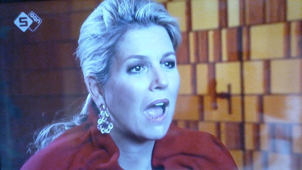 15P Silly faces queen MAXIMA on tv where i jerk of on many times