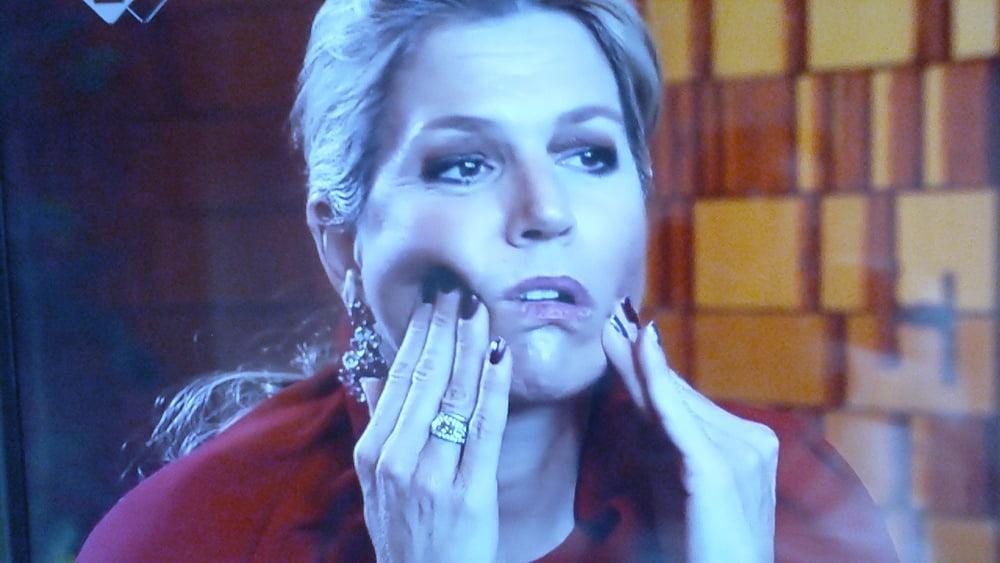 15P Silly faces queen MAXIMA on tv where i jerk of on many times