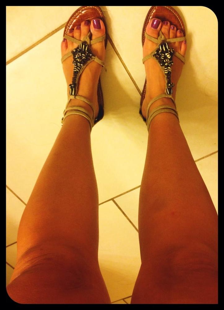 9P My mistress's feet