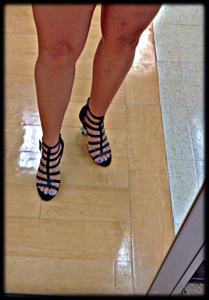 9P My mistress's feet