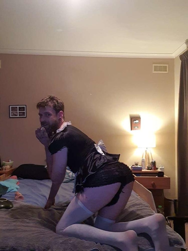 11P bitch Daniel slave