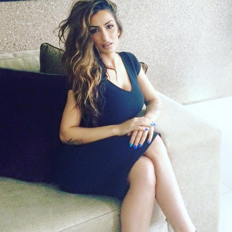 25P Sexy Arab Goddess 195