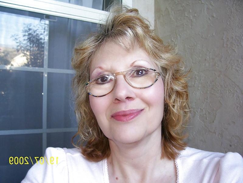 23P Moms in Glasses