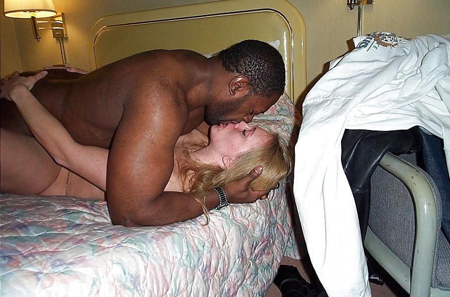 25P Wives Fucked by Black Cock