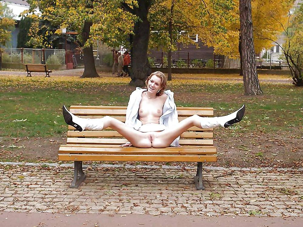18P Weit und offen in Public -19-